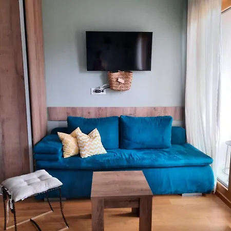 Paun Elsa I Apartment *